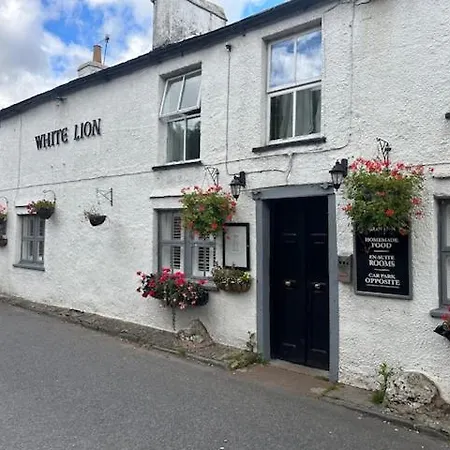 The White Lion אורחן פאטרדייל
